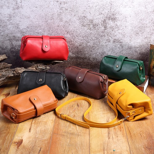 Retro hand-planted soft mouth gold bag doctor bag clip bag casual mini Messenger small bag