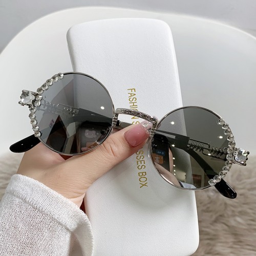 Fashion Sunglasses Personalized Round Frame Diamond Eyeglasses